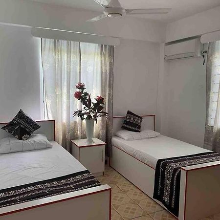 Modern With Class Near Airport Villa Nadi Exterior photo